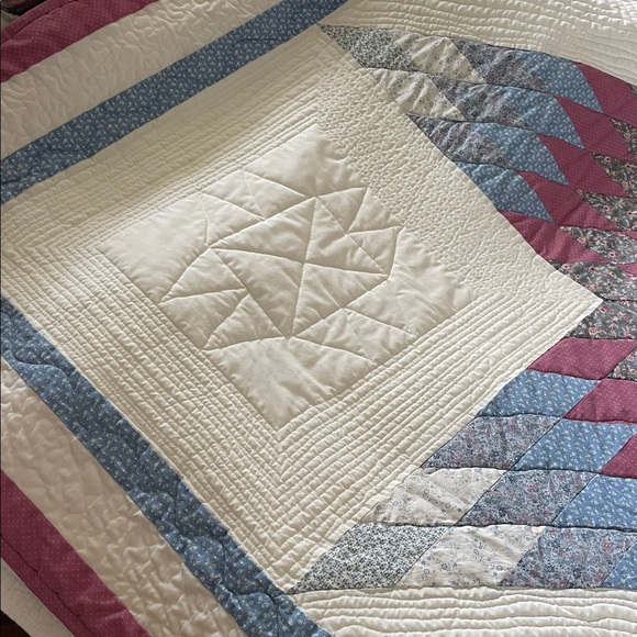 Handmade Quilt Full/Double Star Pattern Blue/Cream/Mauve ~82” square lightweight - Picture 7 of 16